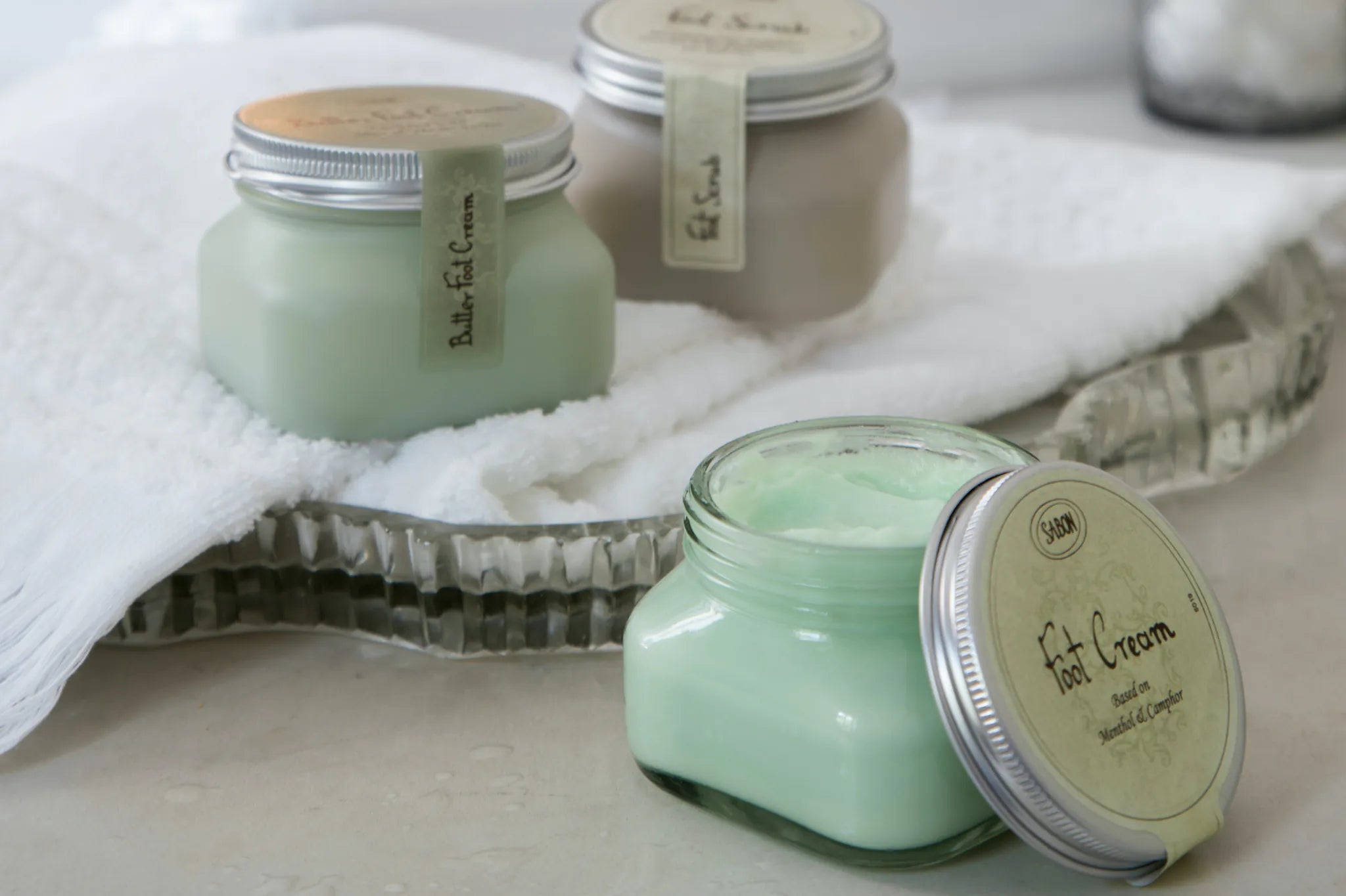 Transform Your Feet: Soft and Soothing Foot Care – SABON